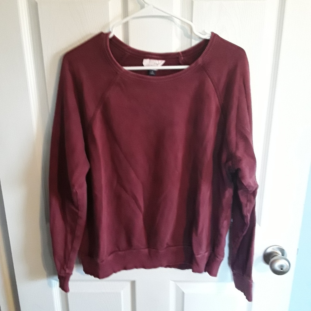 Maroon sweatshirt